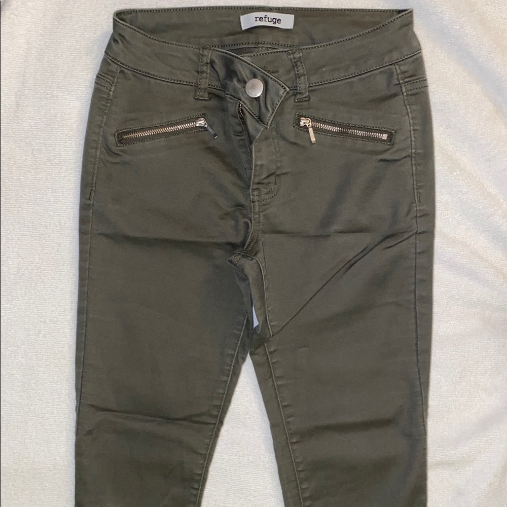 Olive jeans/ jeggings